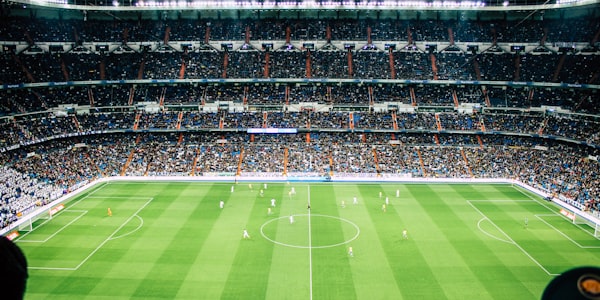 2026世界杯后防领袖范戴克与阿劳霍的防守数据与制空能力分析